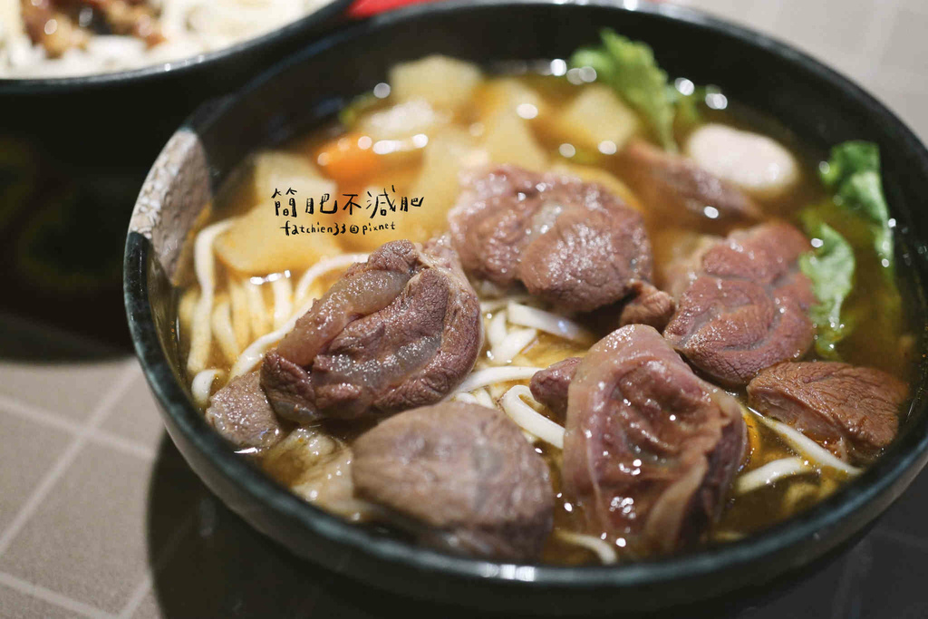 洪家牛肉麵_220308_8.jpg